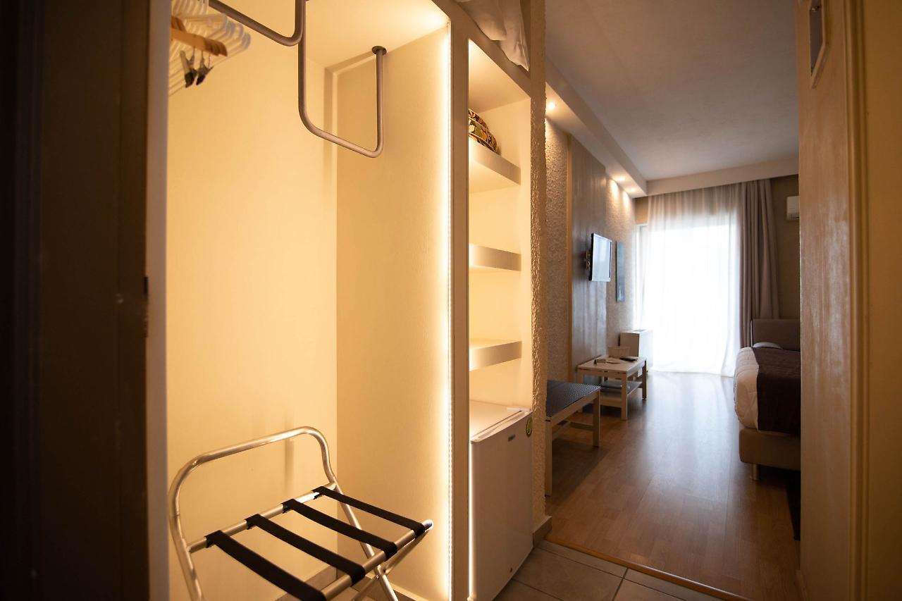 Nidimos Hotel Delphi Bagian luar foto