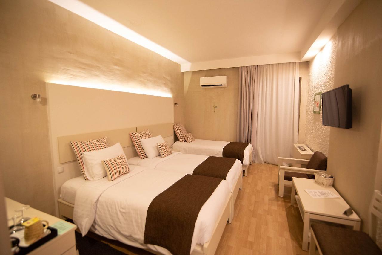 Nidimos Hotel Delphi Bagian luar foto