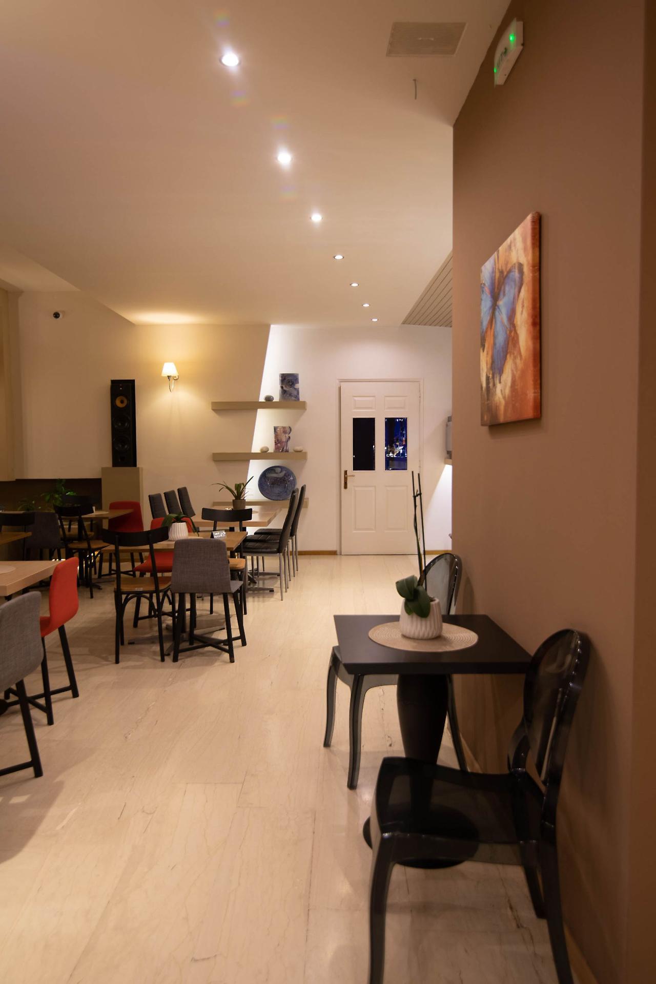Nidimos Hotel Delphi Bagian luar foto